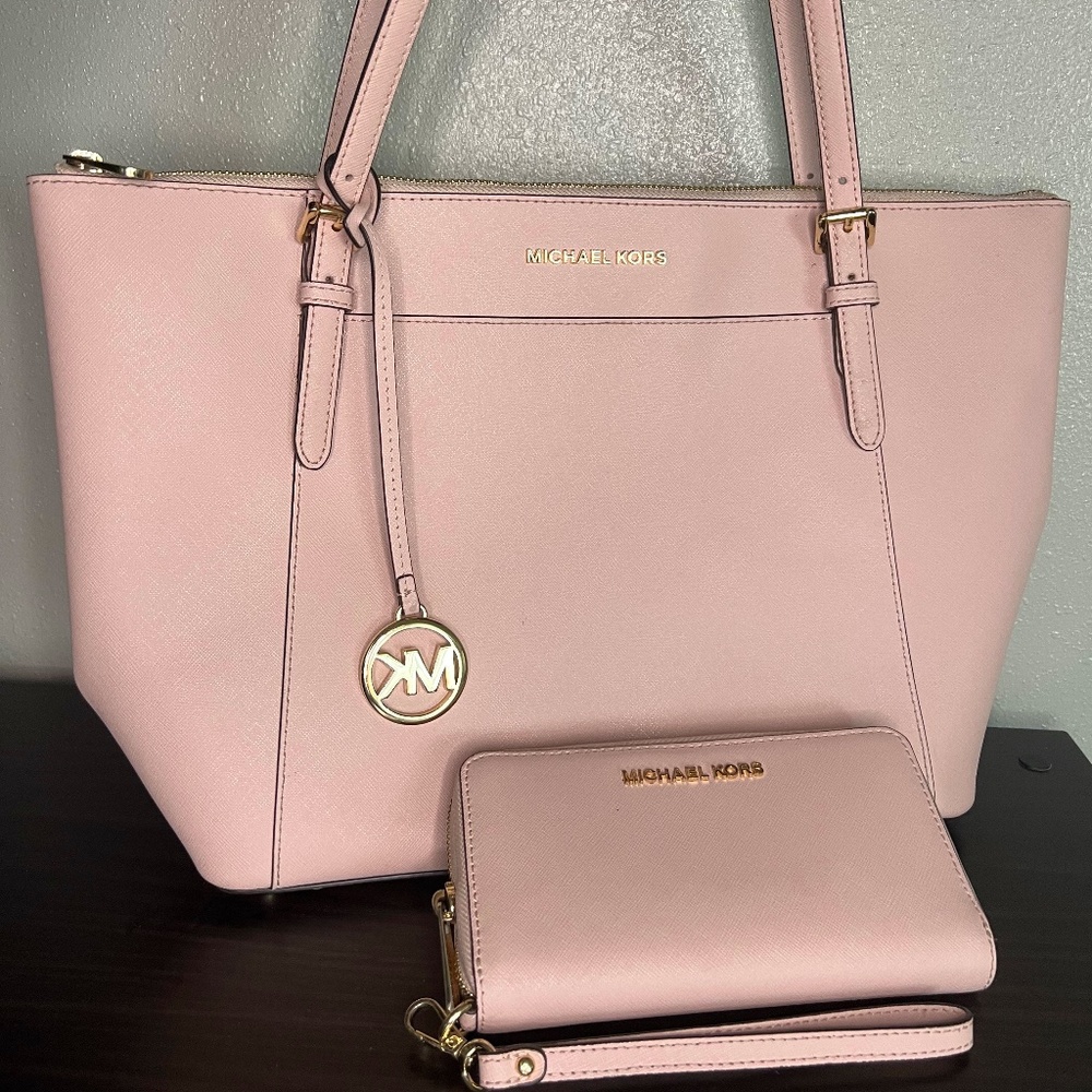 Michael Kors Tote Bag + Matching Wallet